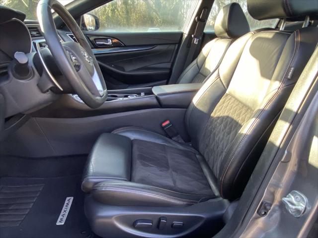 2022 Nissan Maxima SR Xtronic CVT