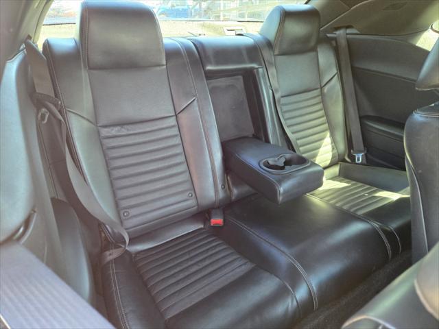 2012 Dodge Challenger SXT