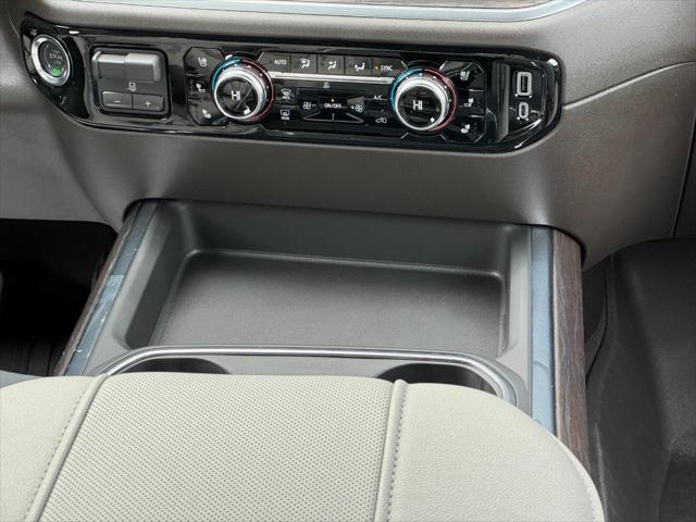 2026 GMC Sierra 2500HD Crew Cab, Standard Bed, SLT, 4WD