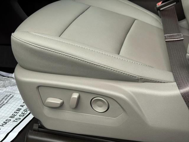 2026 GMC Sierra 2500HD Crew Cab, Standard Bed, SLT, 4WD