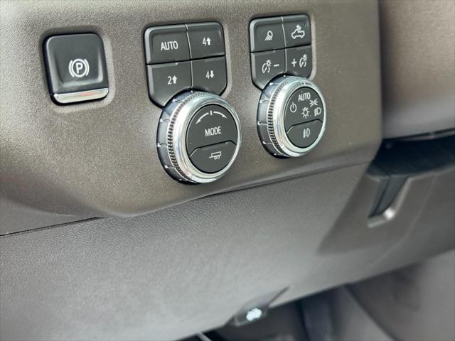 2026 GMC Sierra 2500HD Crew Cab, Standard Bed, SLT, 4WD