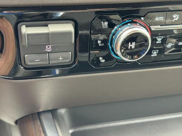 2026 GMC Sierra 2500HD Crew Cab, Standard Bed, SLT, 4WD