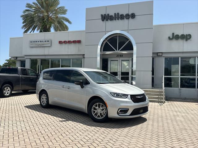 2026 Chrysler Pacifica Select for sale in Stuart, FL
