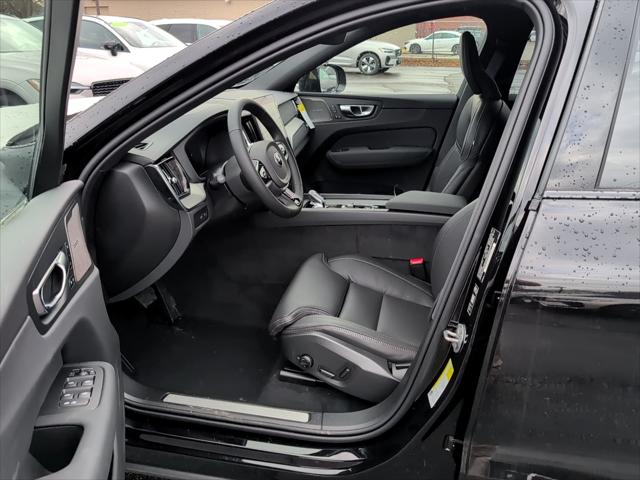 2026 Volvo XC60 Plug-In Hybrid Black Edition Ultra, T8 AWD Electric/Gasoline, Dark