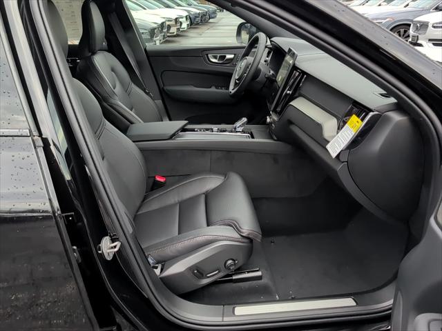 2026 Volvo XC60 Plug-In Hybrid Black Edition Ultra, T8 AWD Electric/Gasoline, Dark