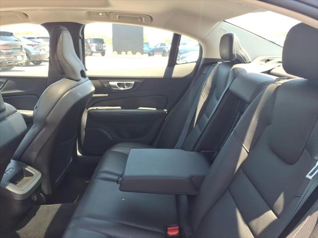 2024 Volvo S60 B5 Plus Dark Theme