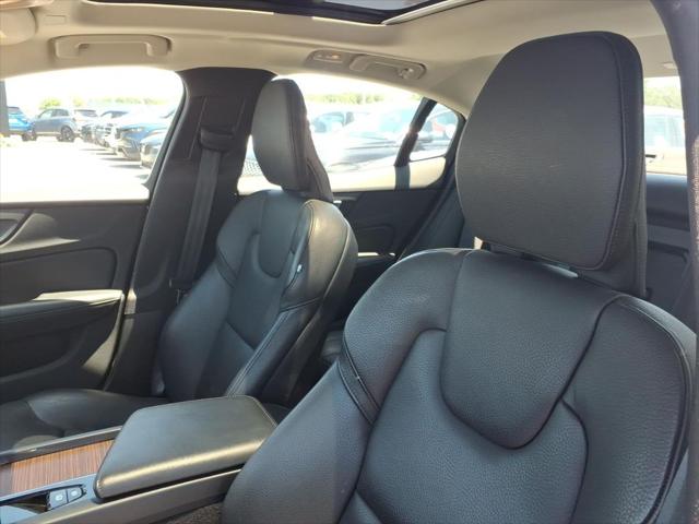 2024 Volvo S60 B5 Plus Dark Theme