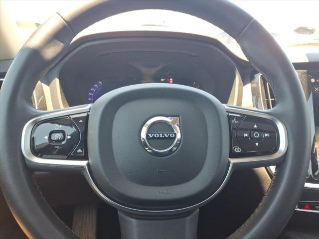 2024 Volvo S60 B5 Plus Dark Theme