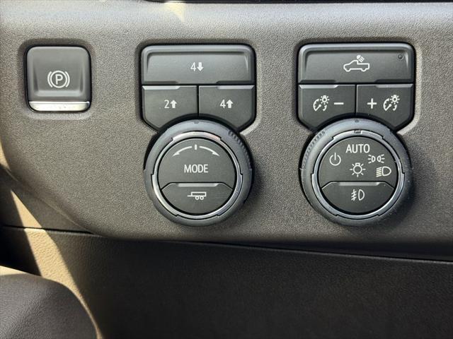 2026 Chevrolet Silverado 2500HD Crew Cab, Standard Bed, LT, 4WD