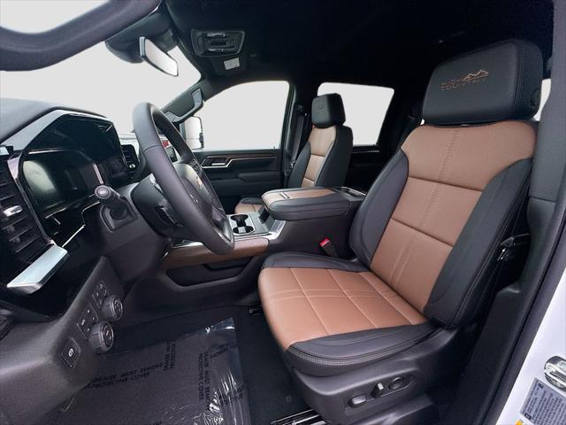 2026 Chevrolet Silverado 3500HD Crew Cab, Standard Bed, High Country, 4WD
