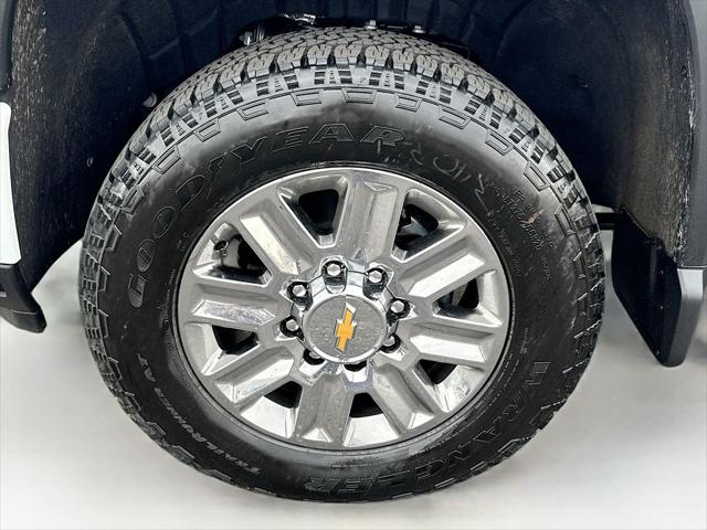 2026 Chevrolet Silverado 3500HD Crew Cab, Standard Bed, High Country, 4WD