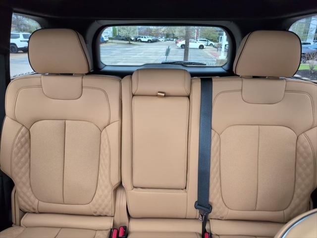 2026 Jeep Grand Cherokee Summit 4x4