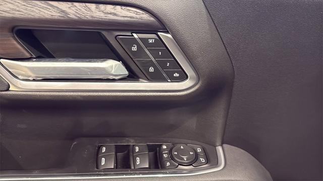 2026 GMC Sierra 3500HD Crew Cab, Long Bed, SLT Dual Rear Wheel, 4WD
