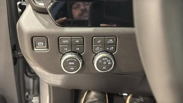 2026 GMC Sierra 3500HD Crew Cab, Long Bed, SLT Dual Rear Wheel, 4WD