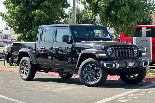 2026 Jeep Gladiator GLADIATOR SAHARA 4X4