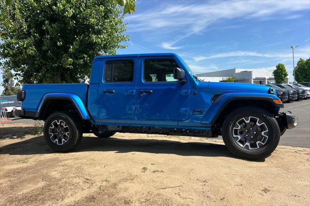 2026 Jeep Gladiator GLADIATOR SAHARA 4X4 2026 Jeep Gladiator GLADIATOR SAHARA 4X4