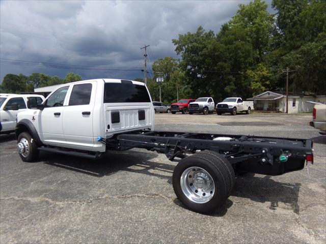 2026 RAM 5500 Chassis RAM 5500 TRADESMAN CHASSIS CREW CAB 4X4 84 CA