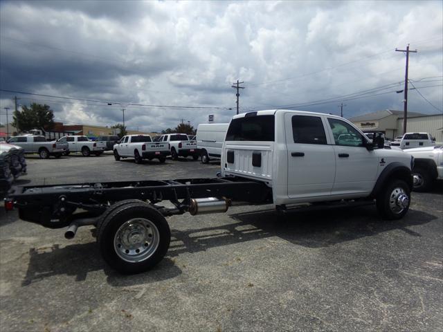 2026 RAM 5500 Chassis RAM 5500 TRADESMAN CHASSIS CREW CAB 4X4 84 CA