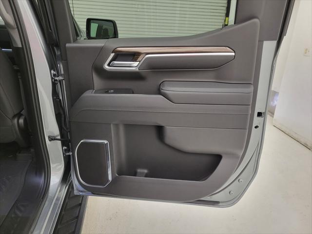 2026 Chevrolet Silverado 1500 4WD Crew Cab Short Bed RST
