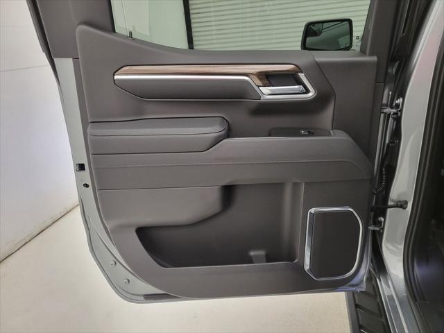 2026 Chevrolet Silverado 1500 4WD Crew Cab Short Bed RST