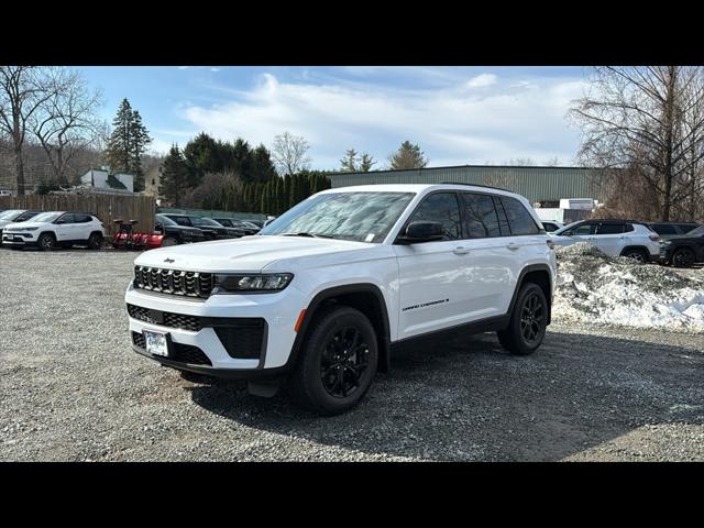 2026 Jeep Grand Cherokee Altitude 4x4