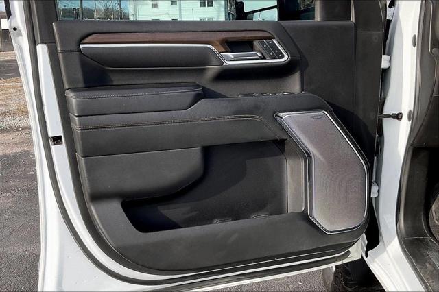 2024 Chevrolet Silverado 3500HD 4WD Crew Cab Long Bed High Country