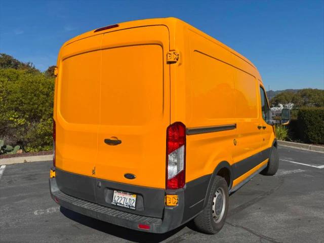 2017 Ford Transit Medium Roof w/Sliding Side Door w/RWB