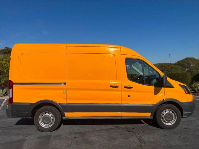 2017 Ford Transit Medium Roof w/Sliding Side Door w/RWB