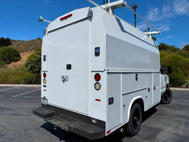 2015 Ford E-350 Cutaway Base