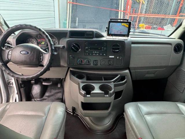 2015 Ford E-350 Cutaway Base