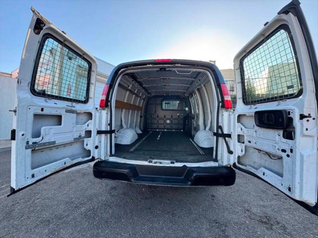 2017 Chevrolet Express Work Van