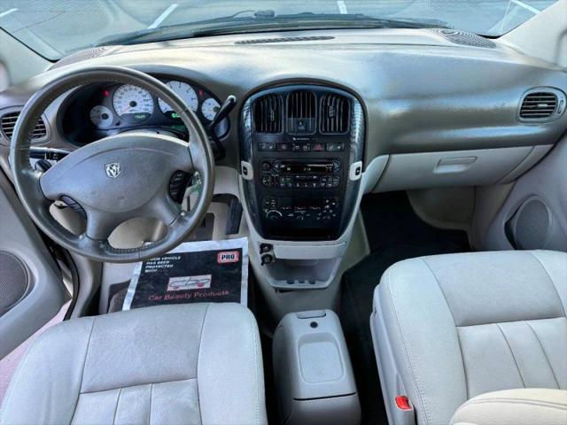 2005 Dodge Grand Caravan SXT