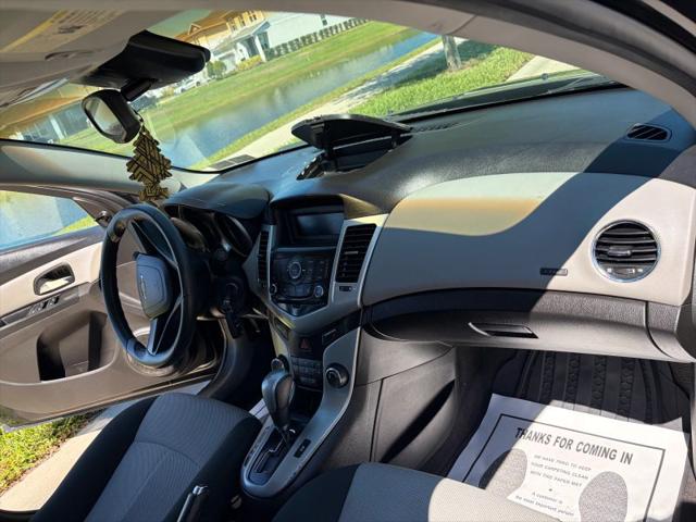 2011 Chevrolet Cruze LS