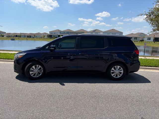 2018 Kia Sedona LX