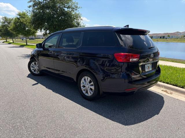 2018 Kia Sedona LX
