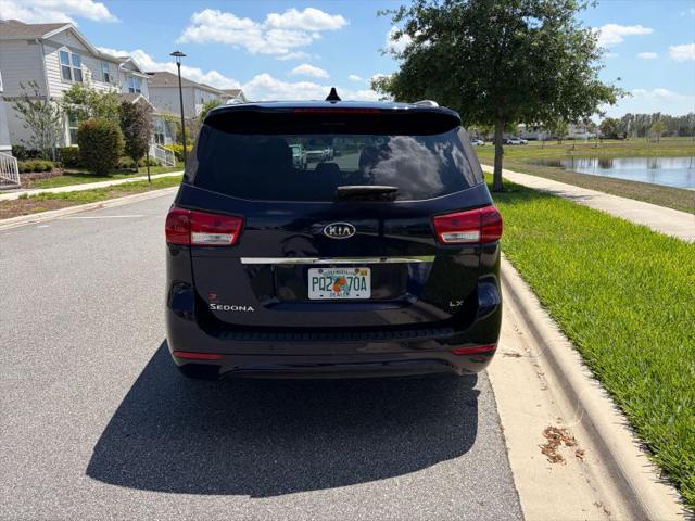 2018 Kia Sedona LX
