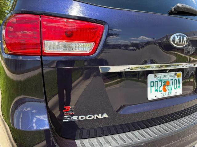 2018 Kia Sedona LX