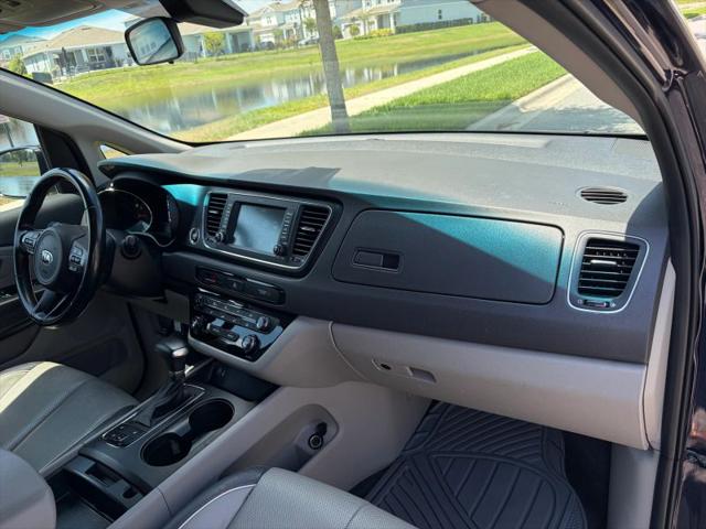 2018 Kia Sedona LX