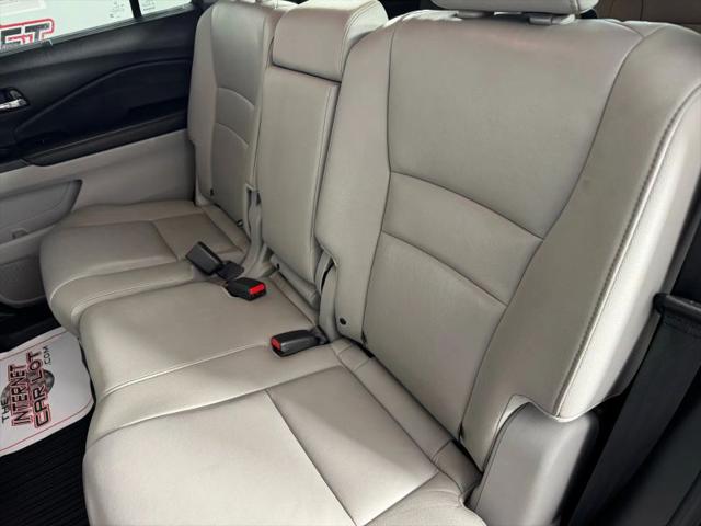 2021 Honda Pilot AWD Touring 8 Passenger