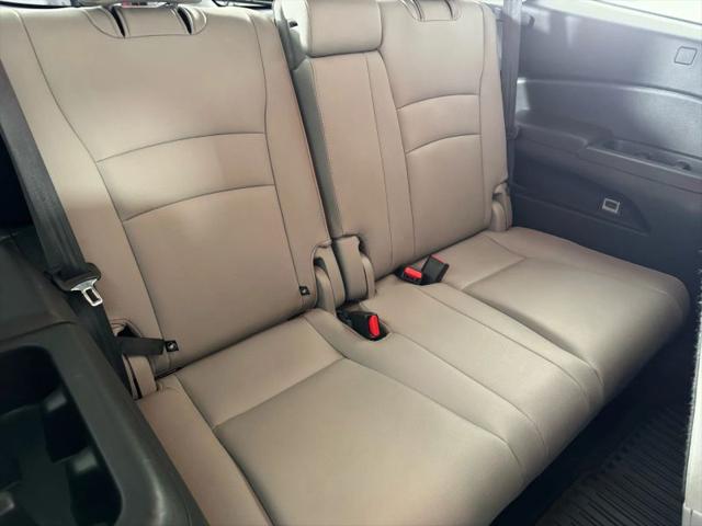 2021 Honda Pilot AWD Touring 8 Passenger