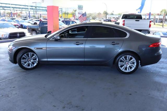 2017 Jaguar XF 35t Premium