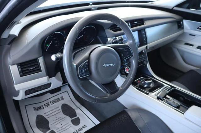2017 Jaguar XF 35t Premium