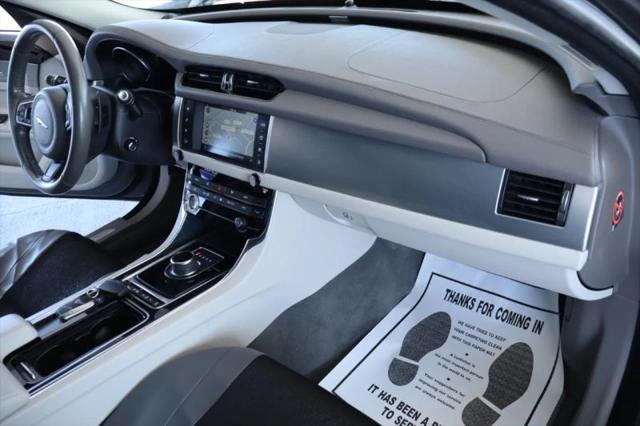 2017 Jaguar XF 35t Premium