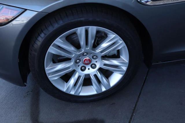 2017 Jaguar XF 35t Premium