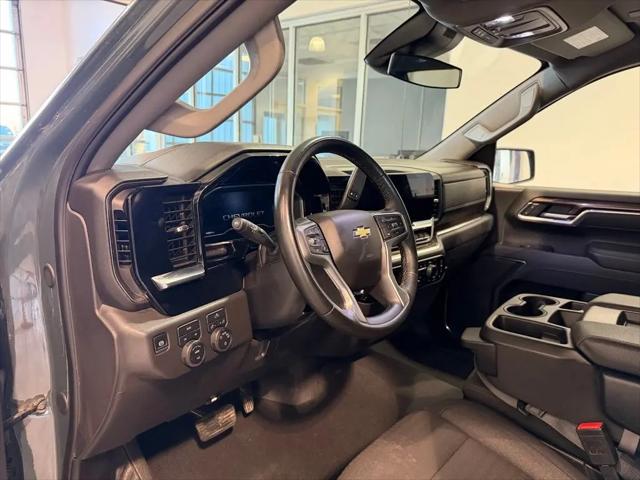 2025 Chevrolet Silverado 1500 4WD Crew Cab Standard Bed LT