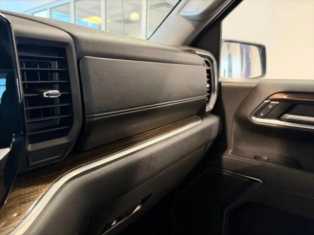 2025 Chevrolet Silverado 1500 4WD Crew Cab Standard Bed LT