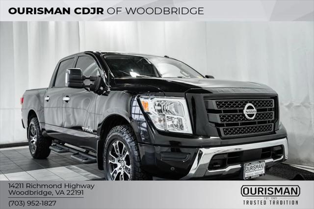 2021 Nissan TITAN Crew Cab SV 4x4