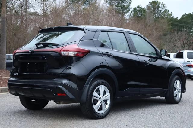 2025 Nissan Kicks S