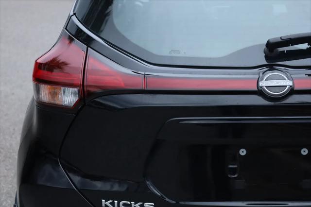 2025 Nissan Kicks S