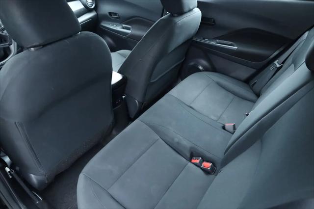 2025 Nissan Kicks S
